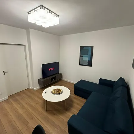 Be My Guest - Lovely