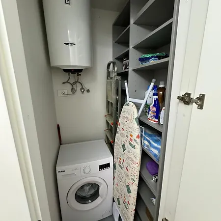 Appartement Be My Guest - Lovely Tirana