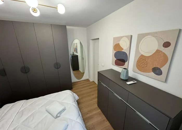 Apartamento Be My Guest - Lovely Tirana