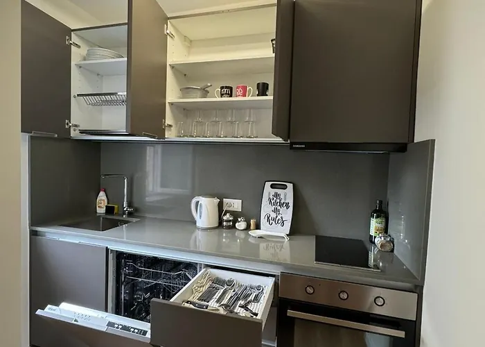 Be My Guest - Lovely Apartamento Tirana